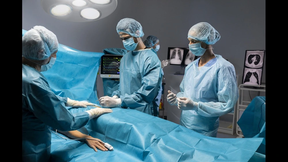 Laparoscopic appendectomy procedure image related to surgery recovery timeline and tips